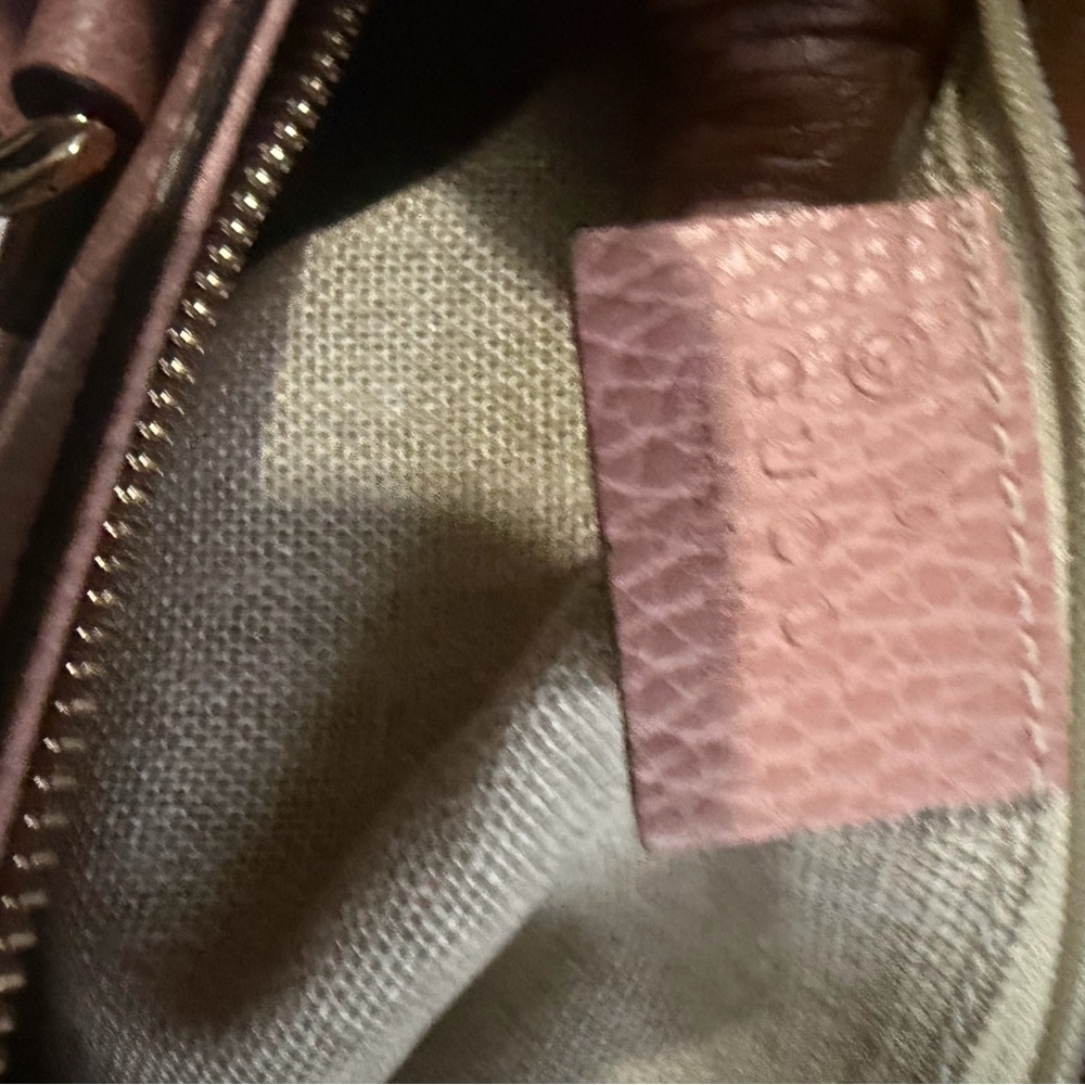 Authentic Gucci Blush Leather Satchel - Picture 4 of 15
